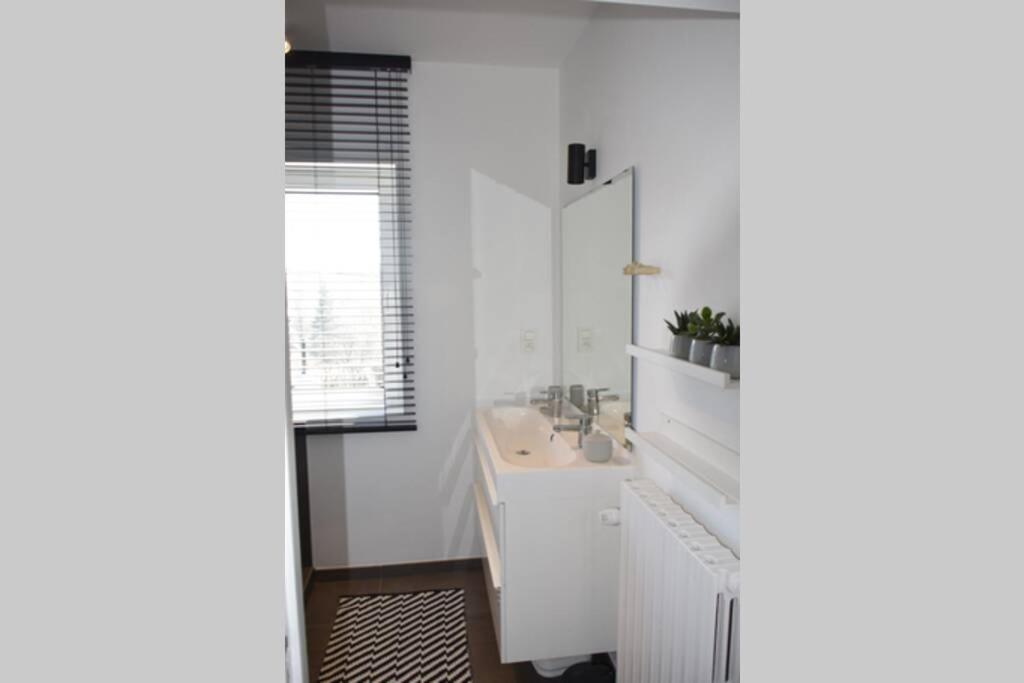 Gite Le 44 - Au Calme Avec Jardin, Proche De Namur Exterior photo